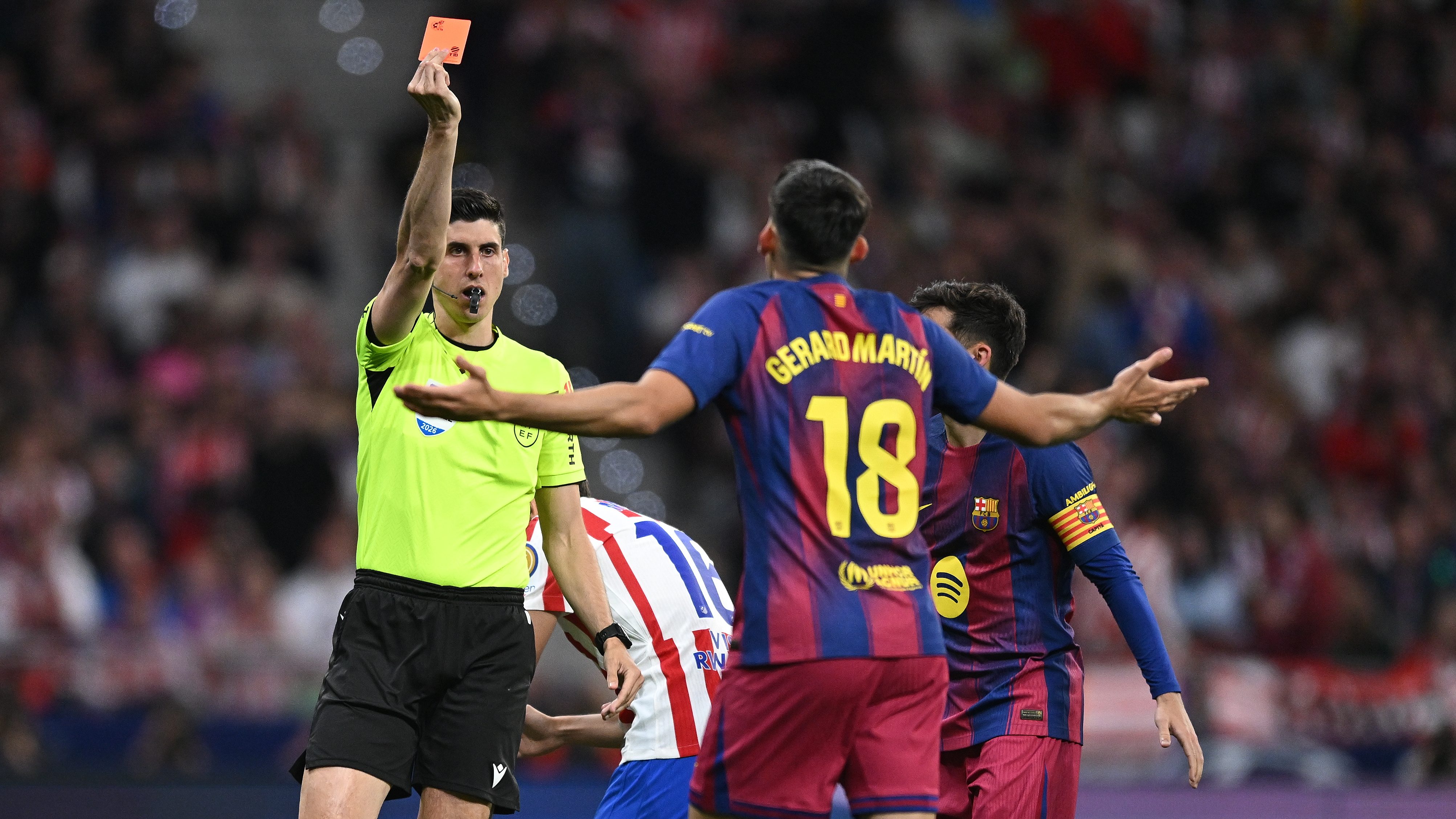 Gerard Martín piros lapja, ami később csak sárga lapot ért.