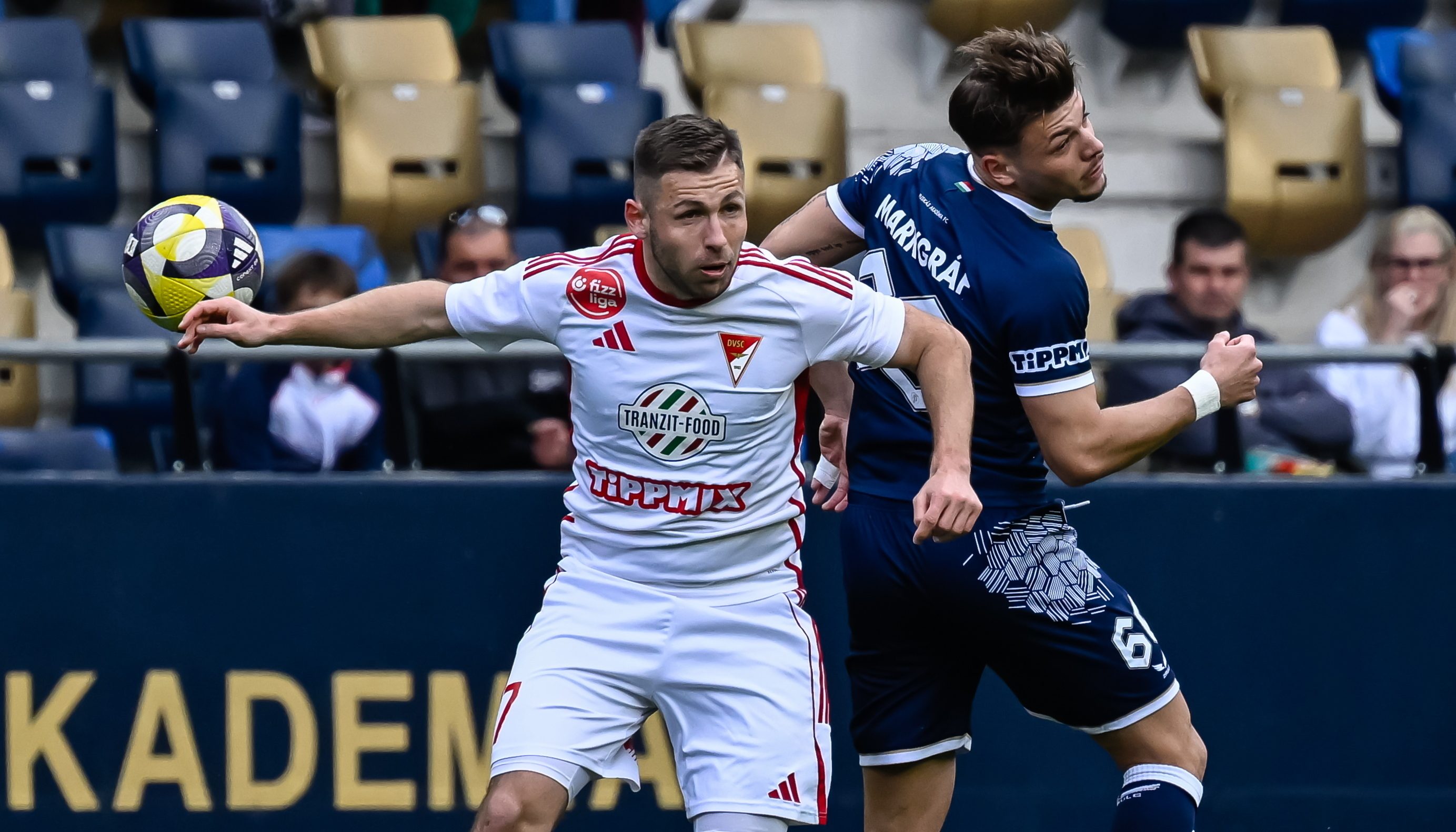Markgráf Ákos, a Puskás Akadémia FC és Bárány Donát.