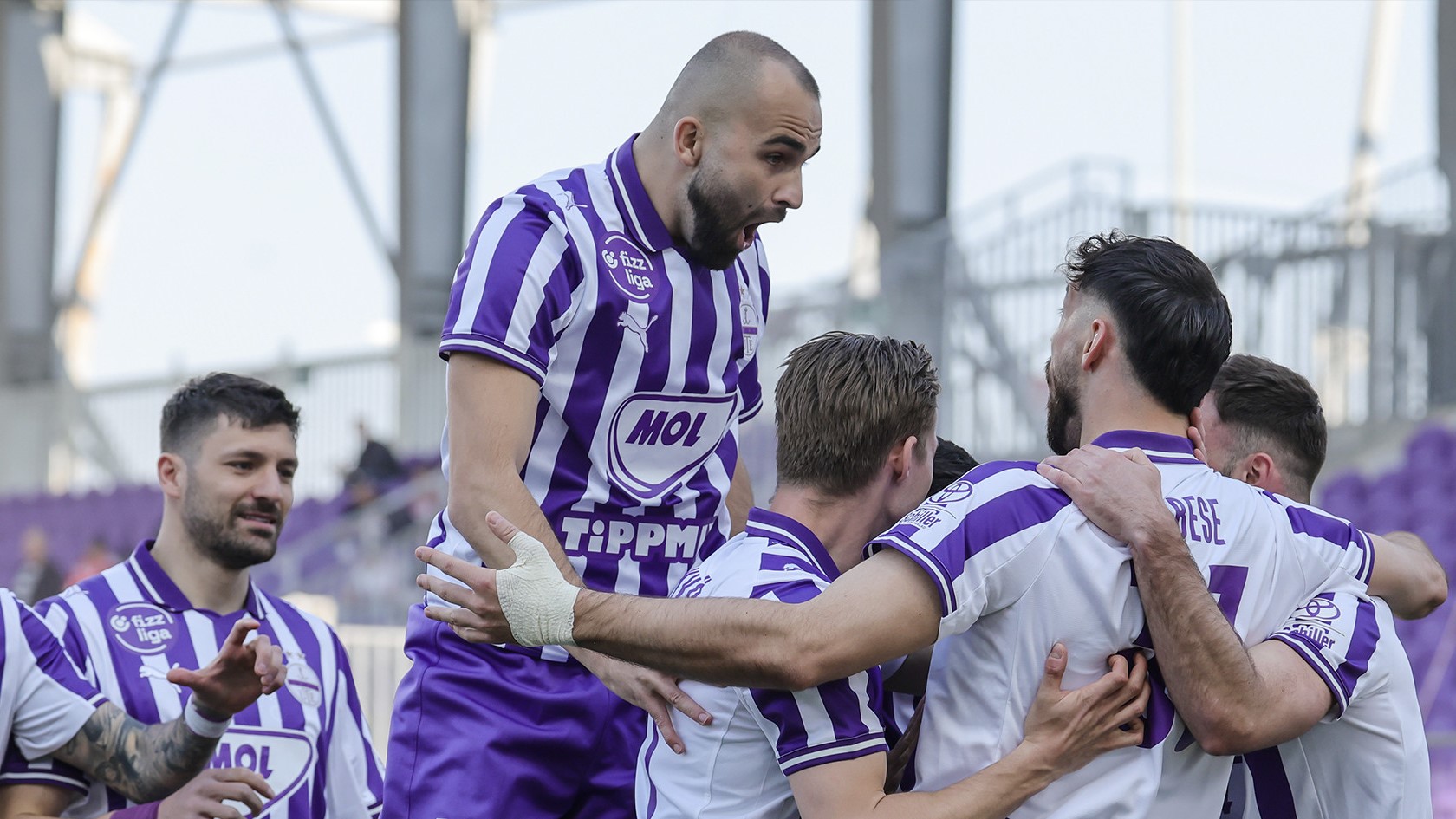 Újpest Kisvárda Bese Barnabás ollózós gól